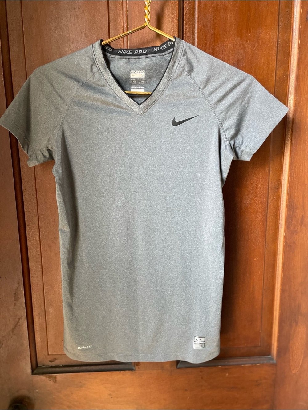 Nike Pro dri fit women's small short sleeve gray athletic top